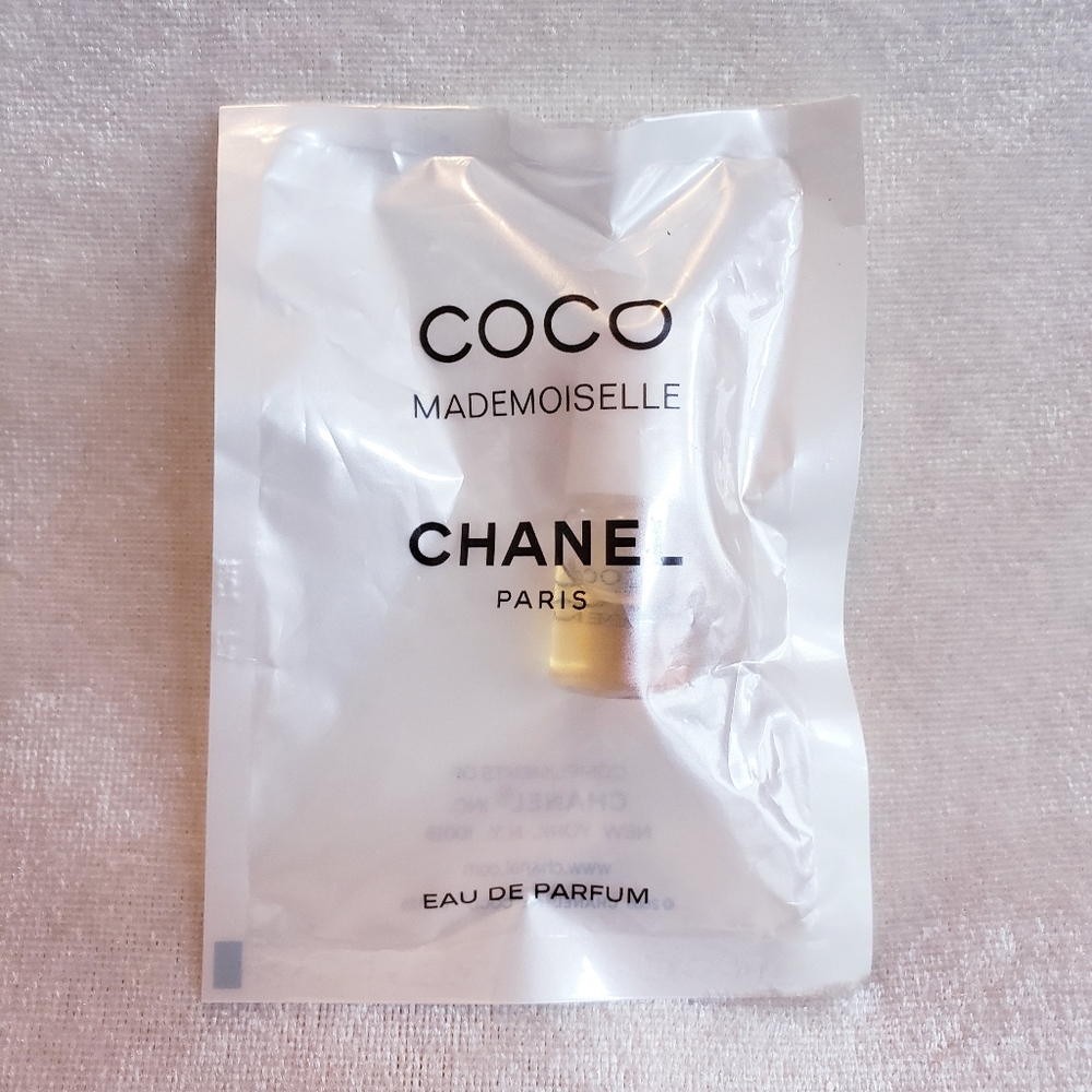 Chanel Coco Mademoiselle EDP Mini Rollerball Sealed